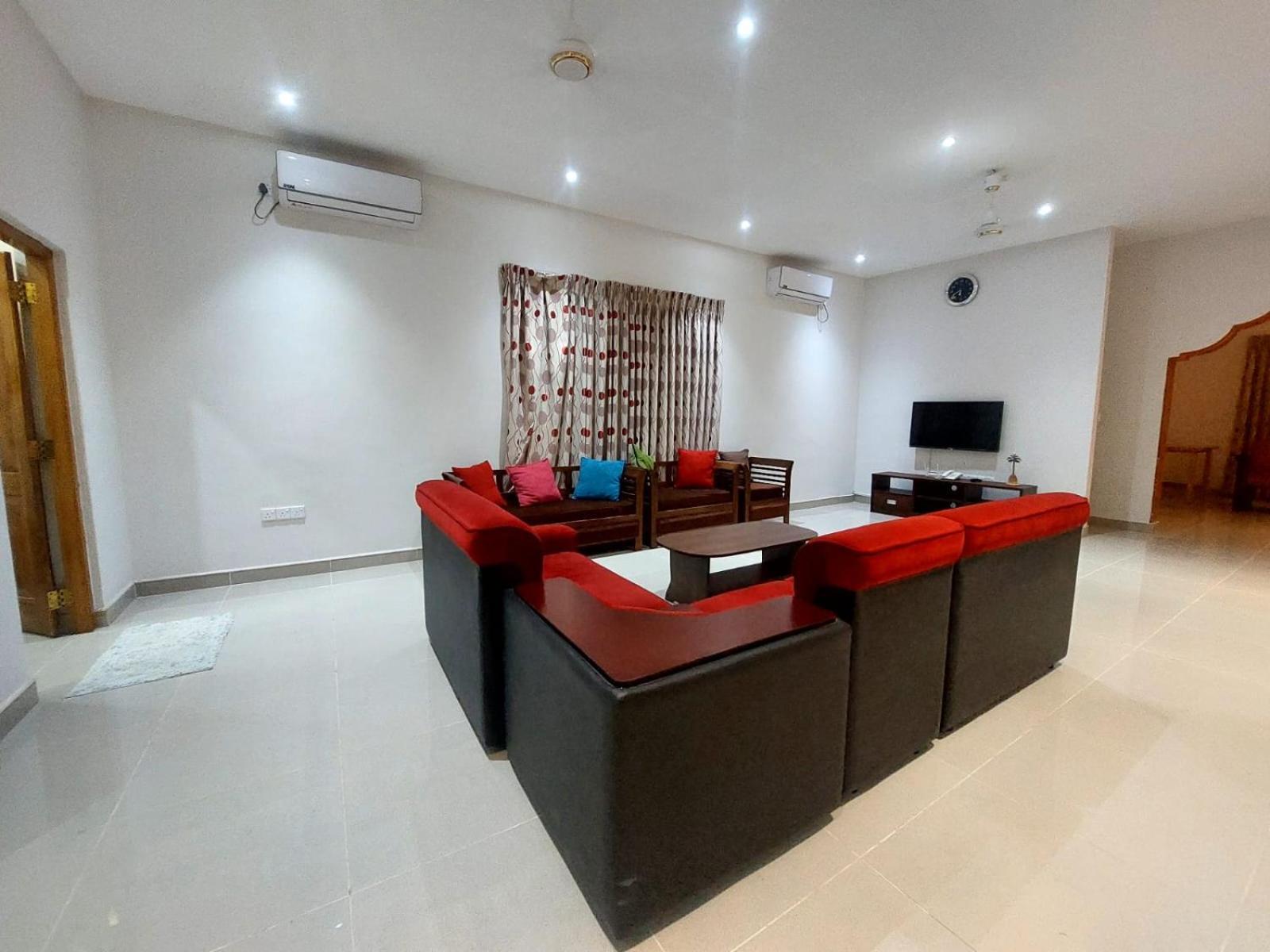 Havana Club Resort Trincomalee Eksteriør bilde